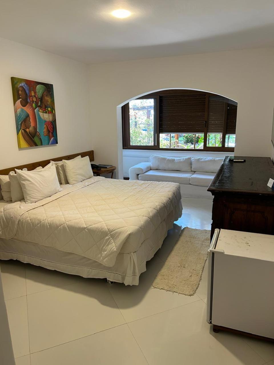 Executive Suite,1680581973:JPEG